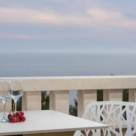 And With Parking Space - 10339 Rogoznica (Sibenik-Knin)