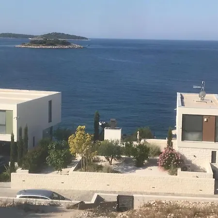 And With Parking Space - 10339 Rogoznica (Sibenik-Knin)