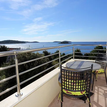 And With Parking Space - 10339 3* Rogoznica (Sibenik-Knin)