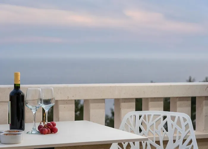 And With Parking Space - 10339 Rogoznica (Sibenik-Knin)