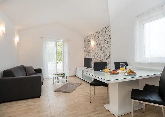 And With Parking Space - 10339 Rogoznica (Sibenik-Knin)