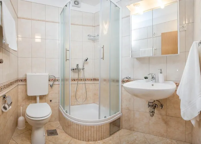 And With Parking Space - 10339