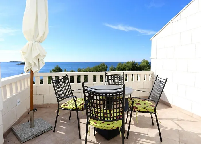 Guest house And With Parking Space - 10339 Rogoznica (Sibenik-Knin)