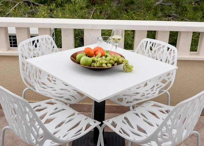 And With Parking Space - 10339 Rogoznica (Sibenik-Knin)